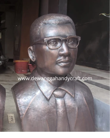 contoh patung tembaga kuningan dekorasi taman dan rumah
