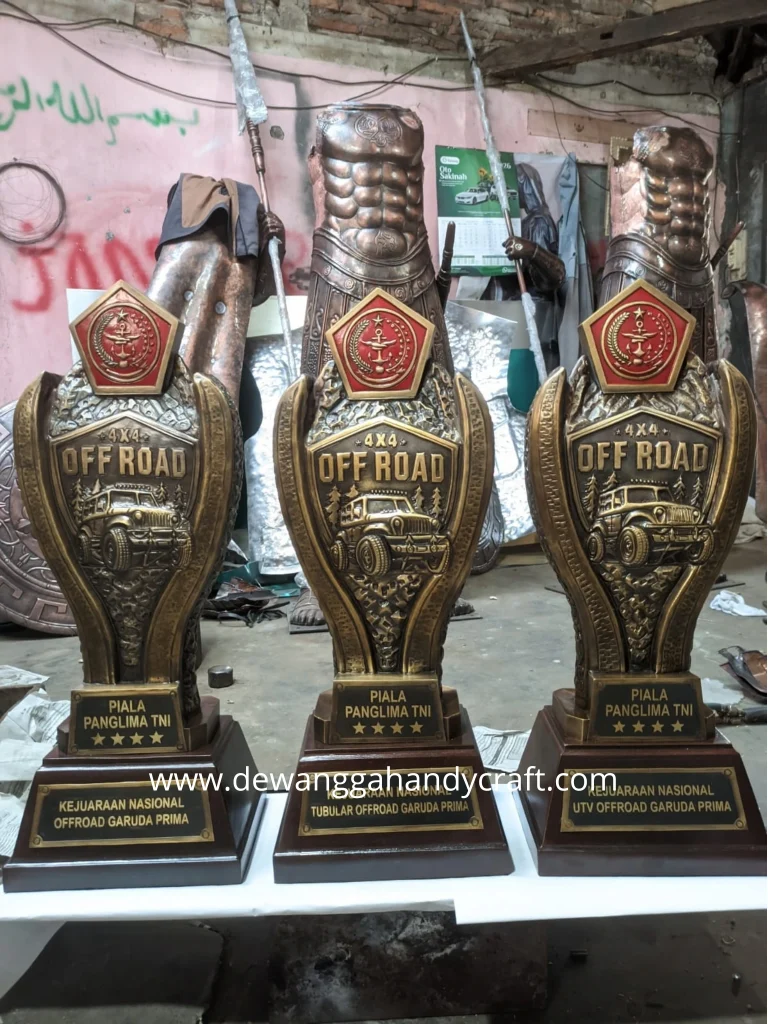 piala tropy kuningan